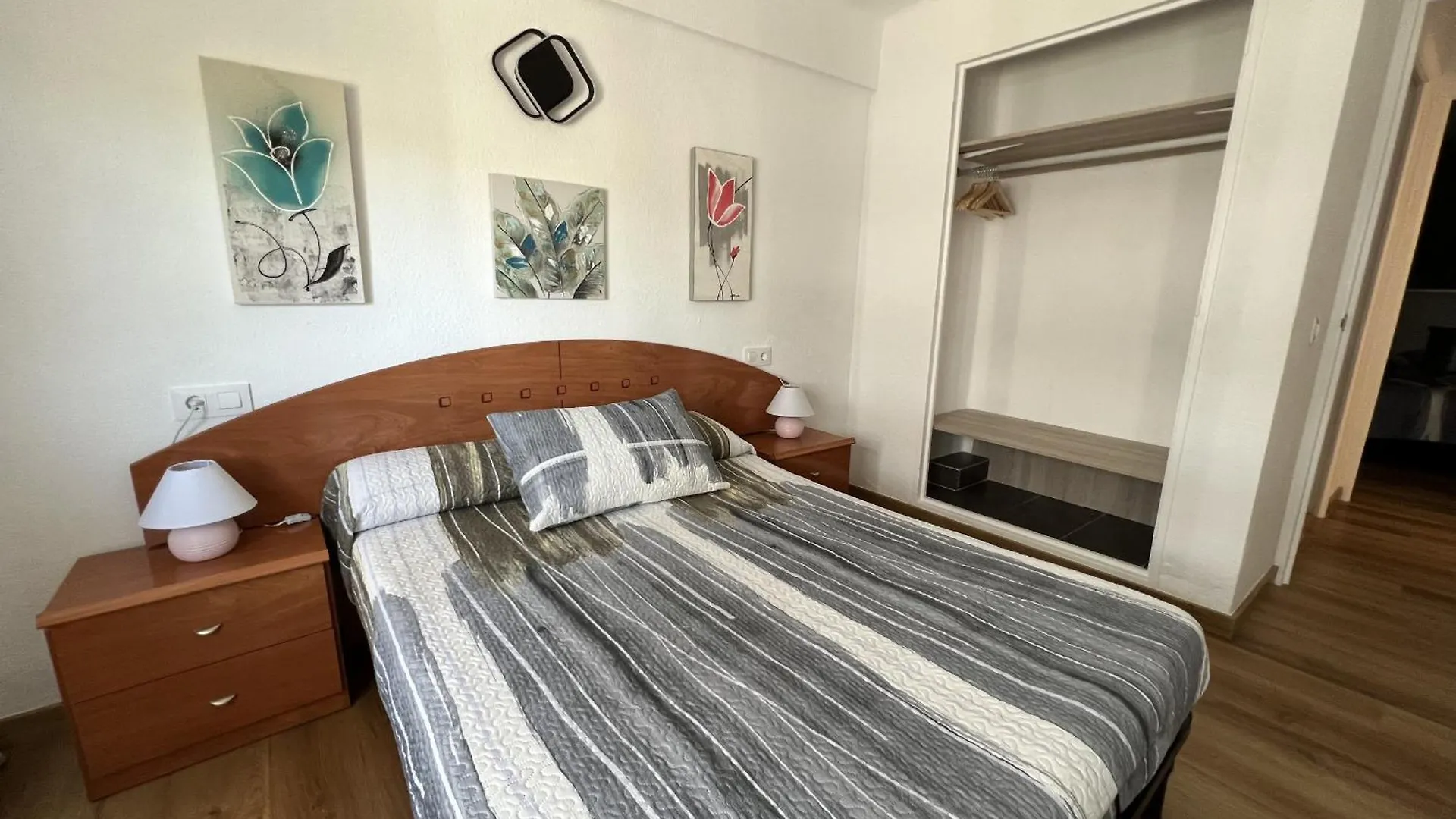 Fabra Apartment Σαλού